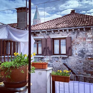 https://domus-dei-fabbri.hotelinveneto.com